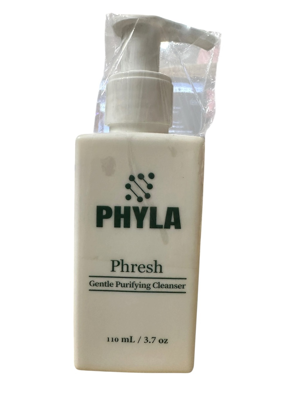 Phyla Phresh Gentle Purifying Cleanser - White